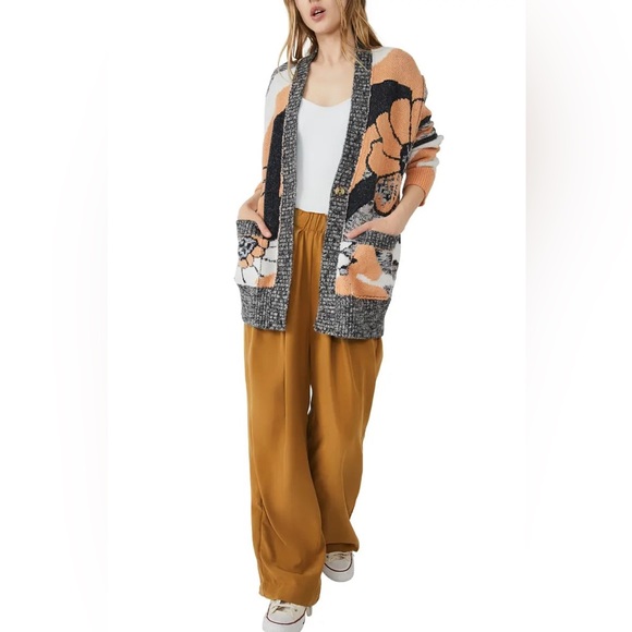 Free People August Cardigan Sweater - Peach Petals XS NWT oversized - Picture 2 of 9